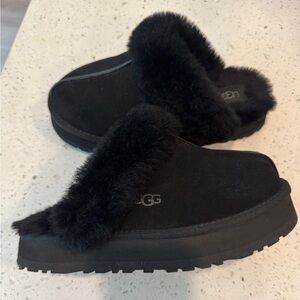 SOLD - Ugg Disquette Slippers - Women’s 9